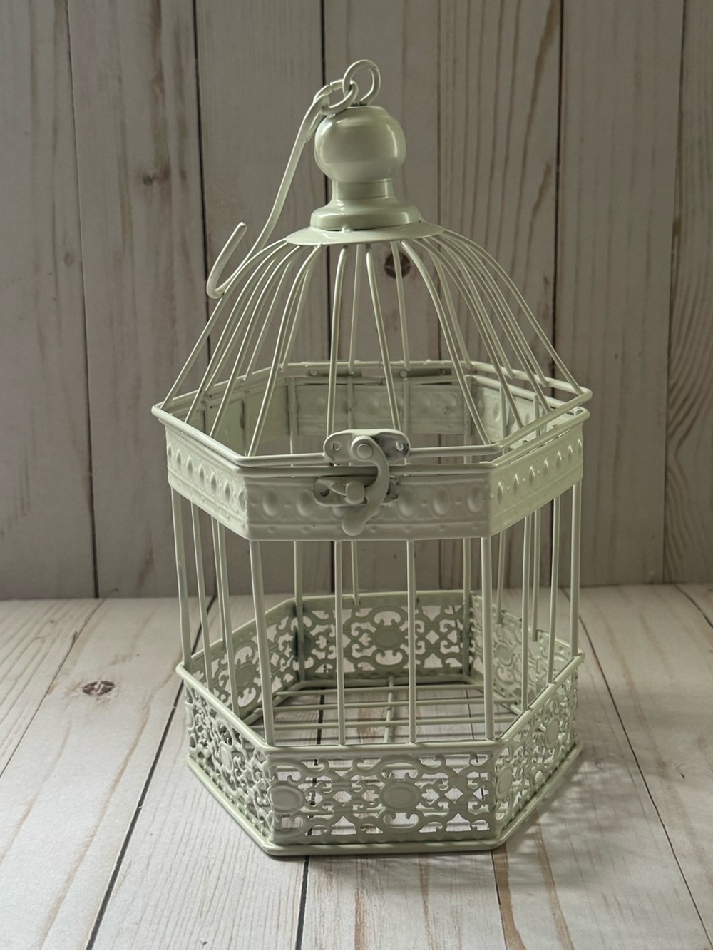 Bird cage decor